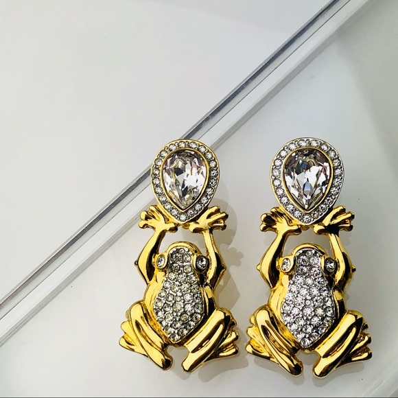 💥🎊🎉HOST PICK 💥🎊🎉 RARE VTG 80s VALENTINO CRYSTAL FROG EARRINGS - Picture 2 of 12